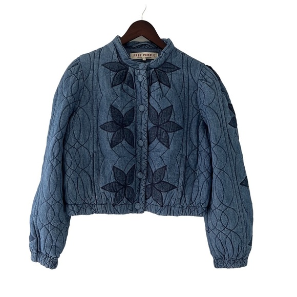 Free People Quinn Quilted Denim Jacket XS NWT Blue Floral Embroidered Boho - Picture 2 of 8